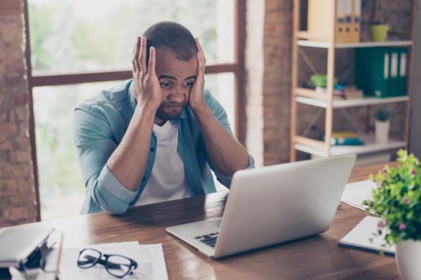 live chat for customers man frustrated in front of computer